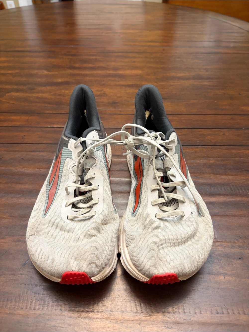 Altra Gray Torin Men US 9.5 ACs